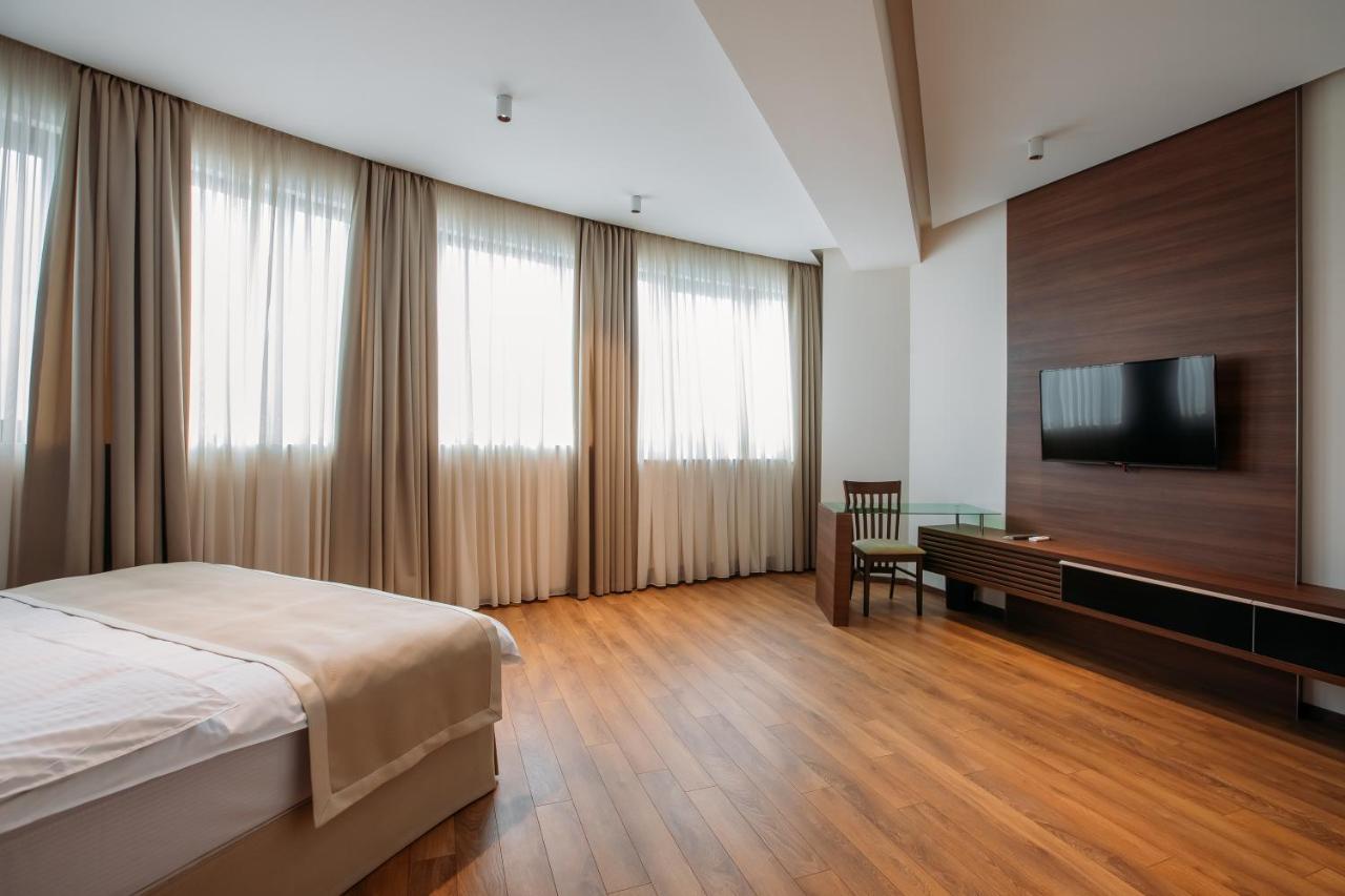 Hotel Parma Tbiliszi Kültér fotó