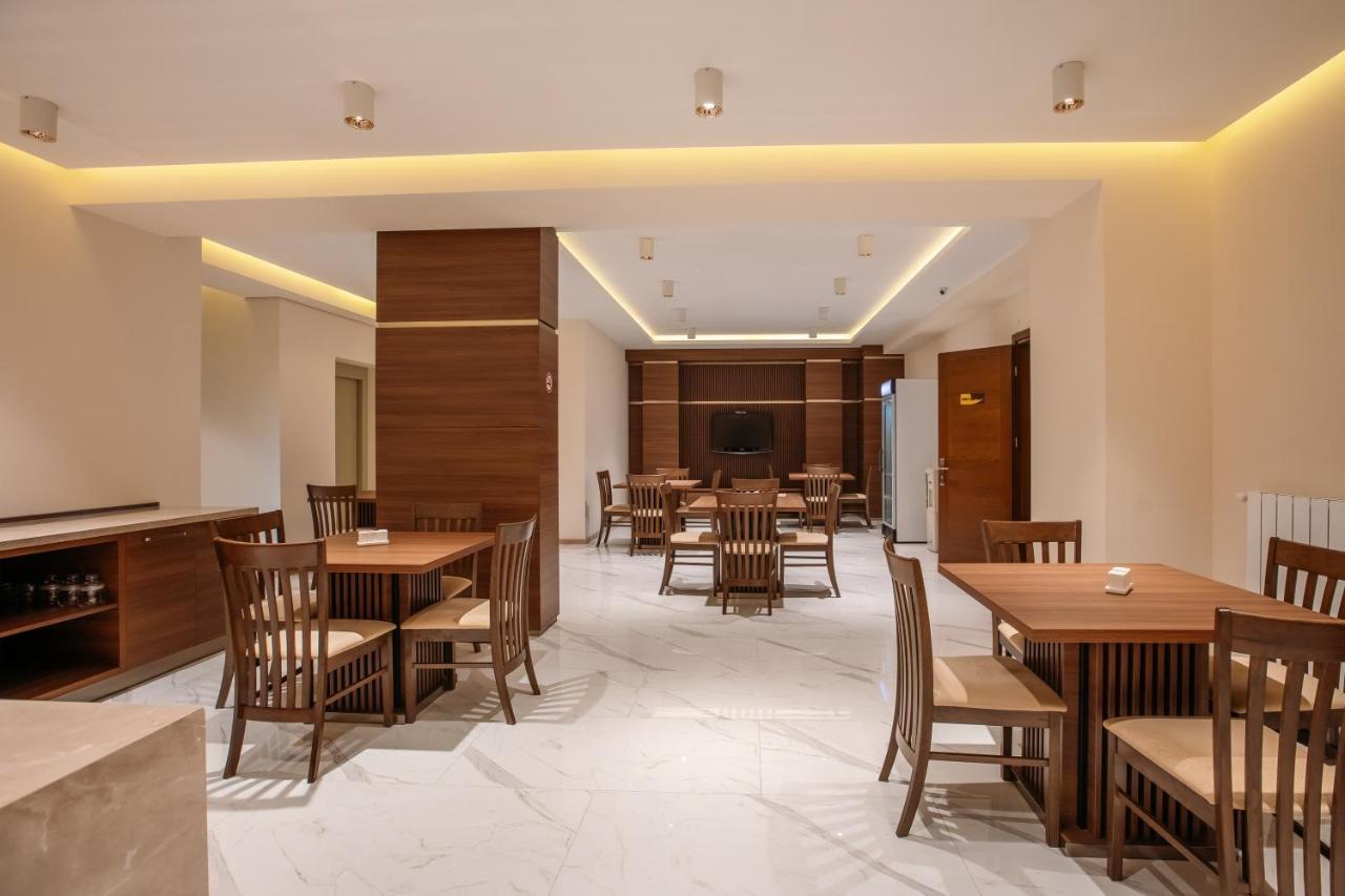 Hotel Parma Tbiliszi Kültér fotó