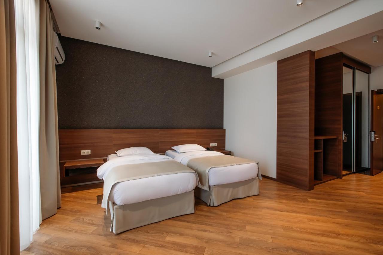 Hotel Parma Tbiliszi Kültér fotó